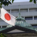Les marchés financiers "sont en train de tester" la BoJ pour voir à quoi son nouveau contrôle flexible du marché obligataire va ressembler. "Cela va prendre du temps pour les marchés de digérer l'impact de son dernier ajustement", a ajouté M. Angr...